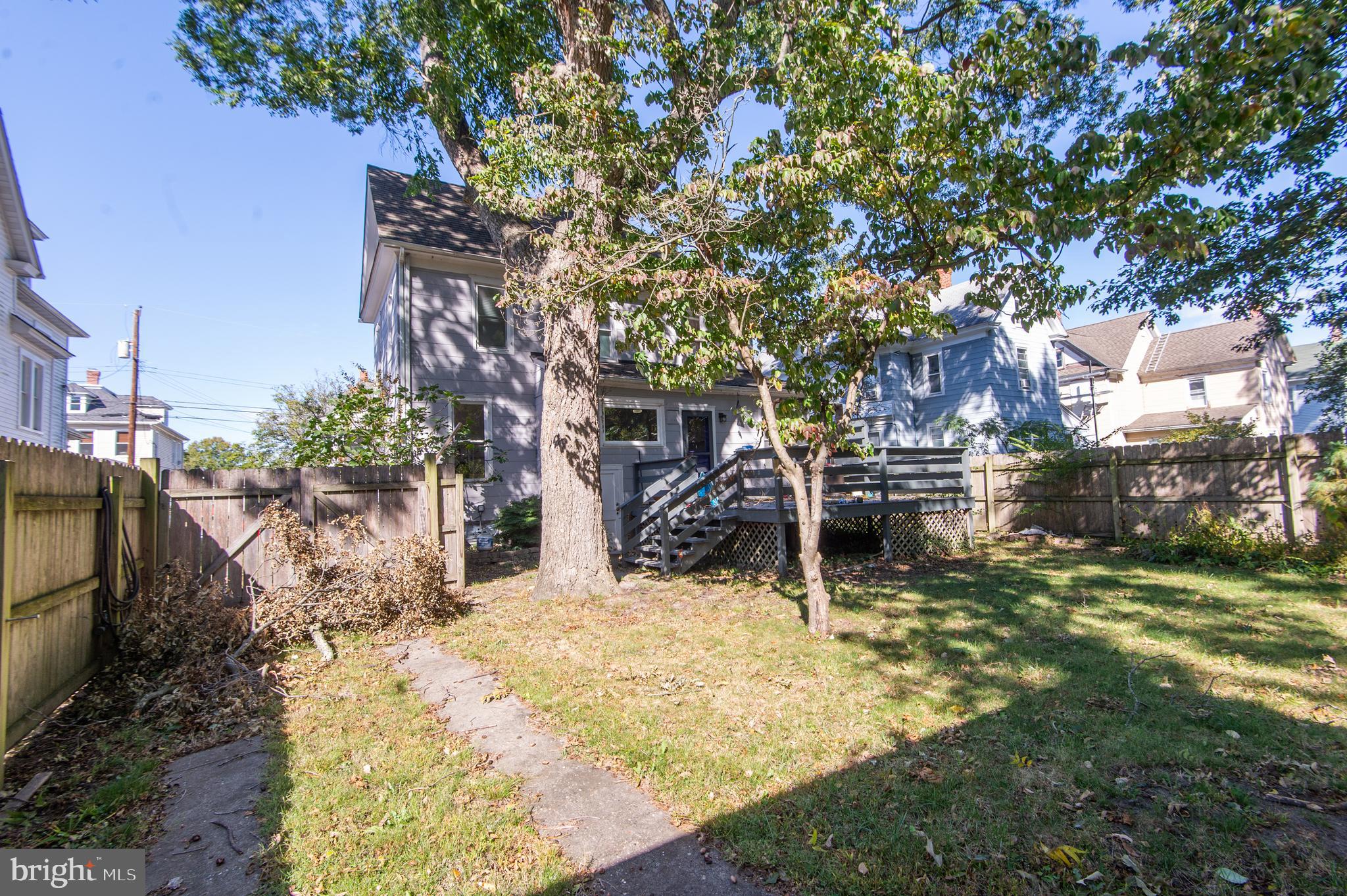 WEST END - Residential