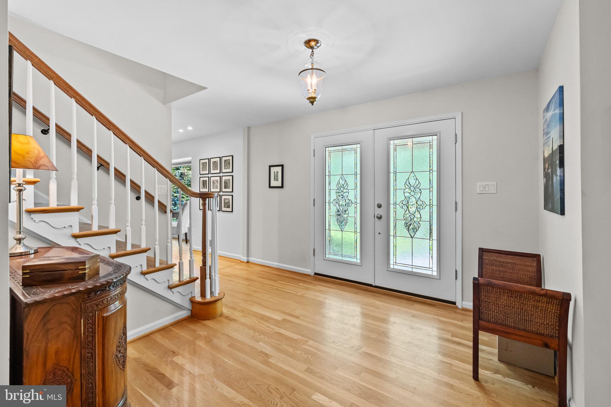 RESTON - Residential