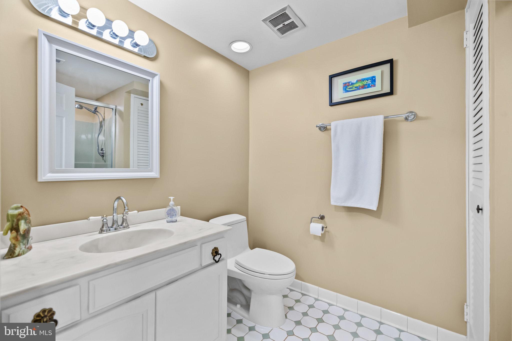 RESTON - Residential