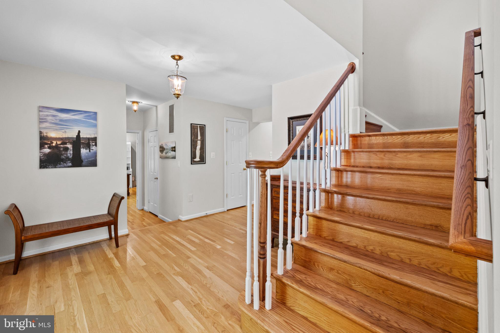 RESTON - Residential