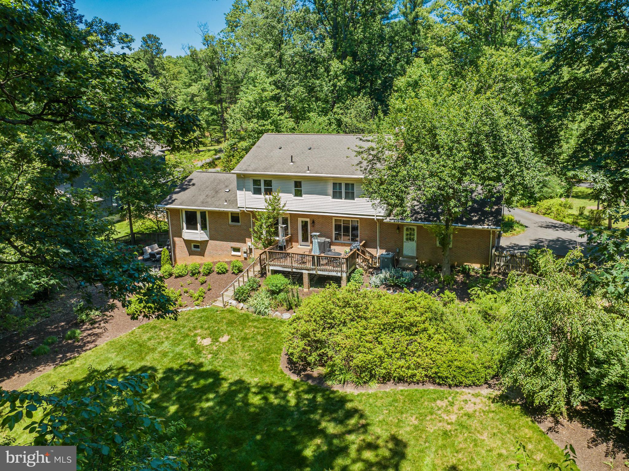 RESTON - Residential