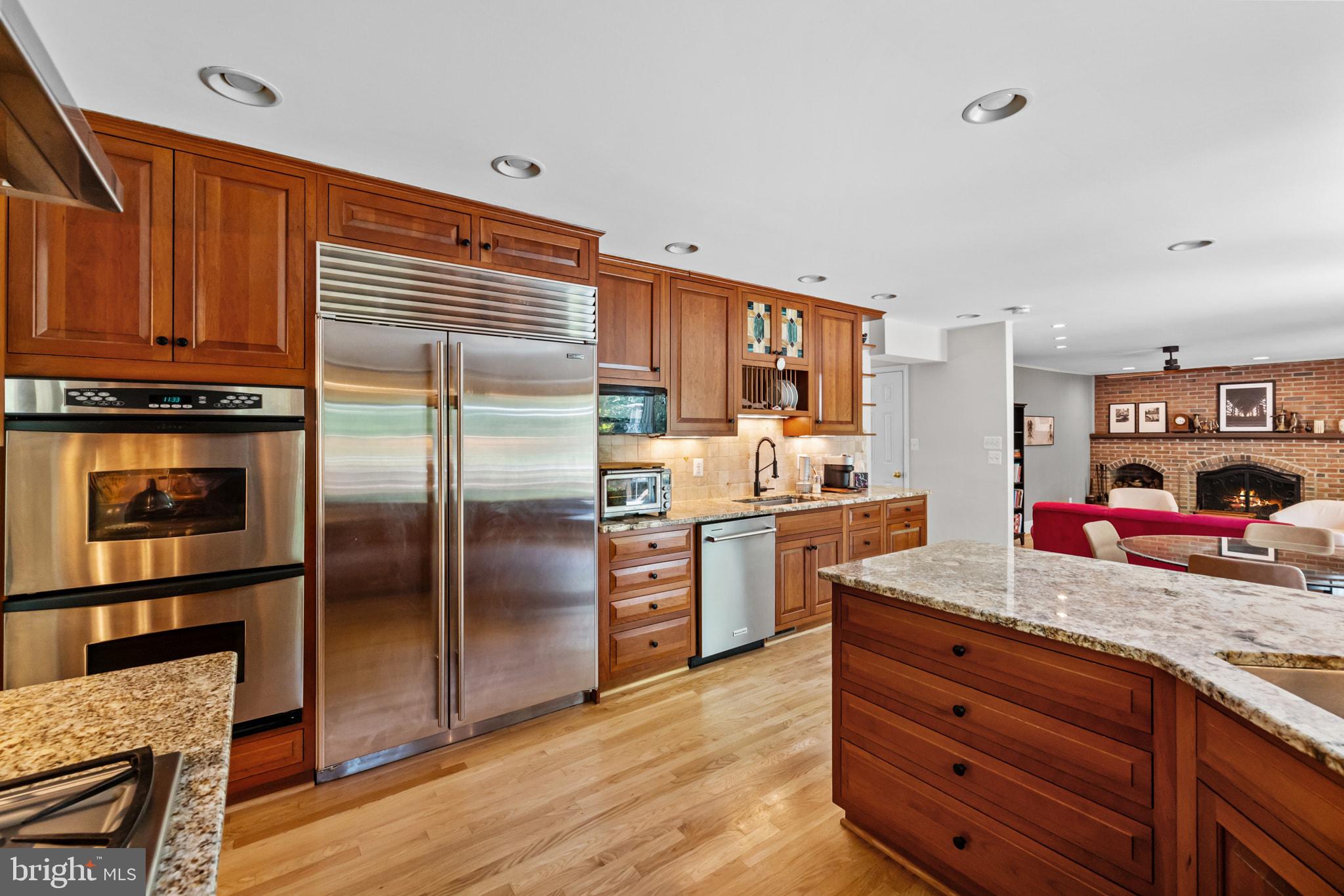 RESTON - Residential