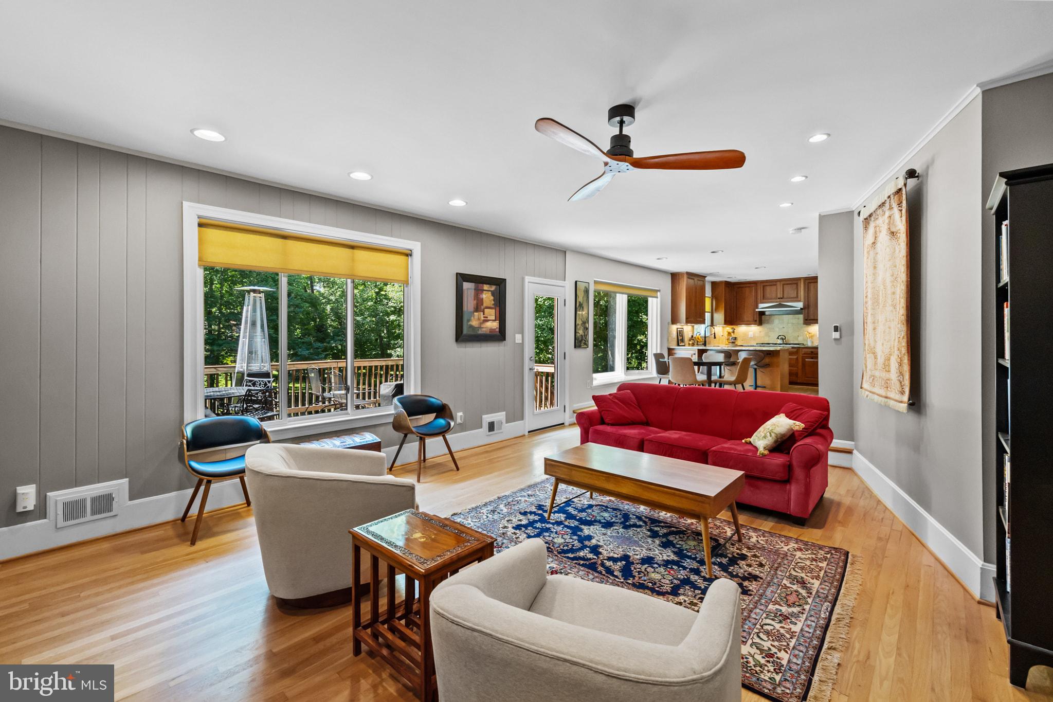 RESTON - Residential