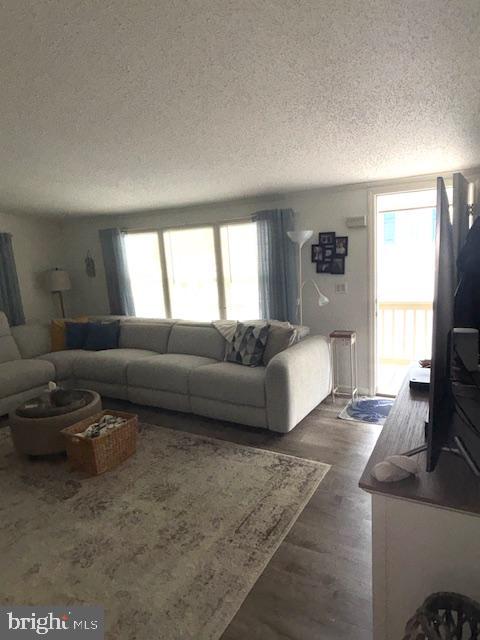 WEST BAY PARK - Residential