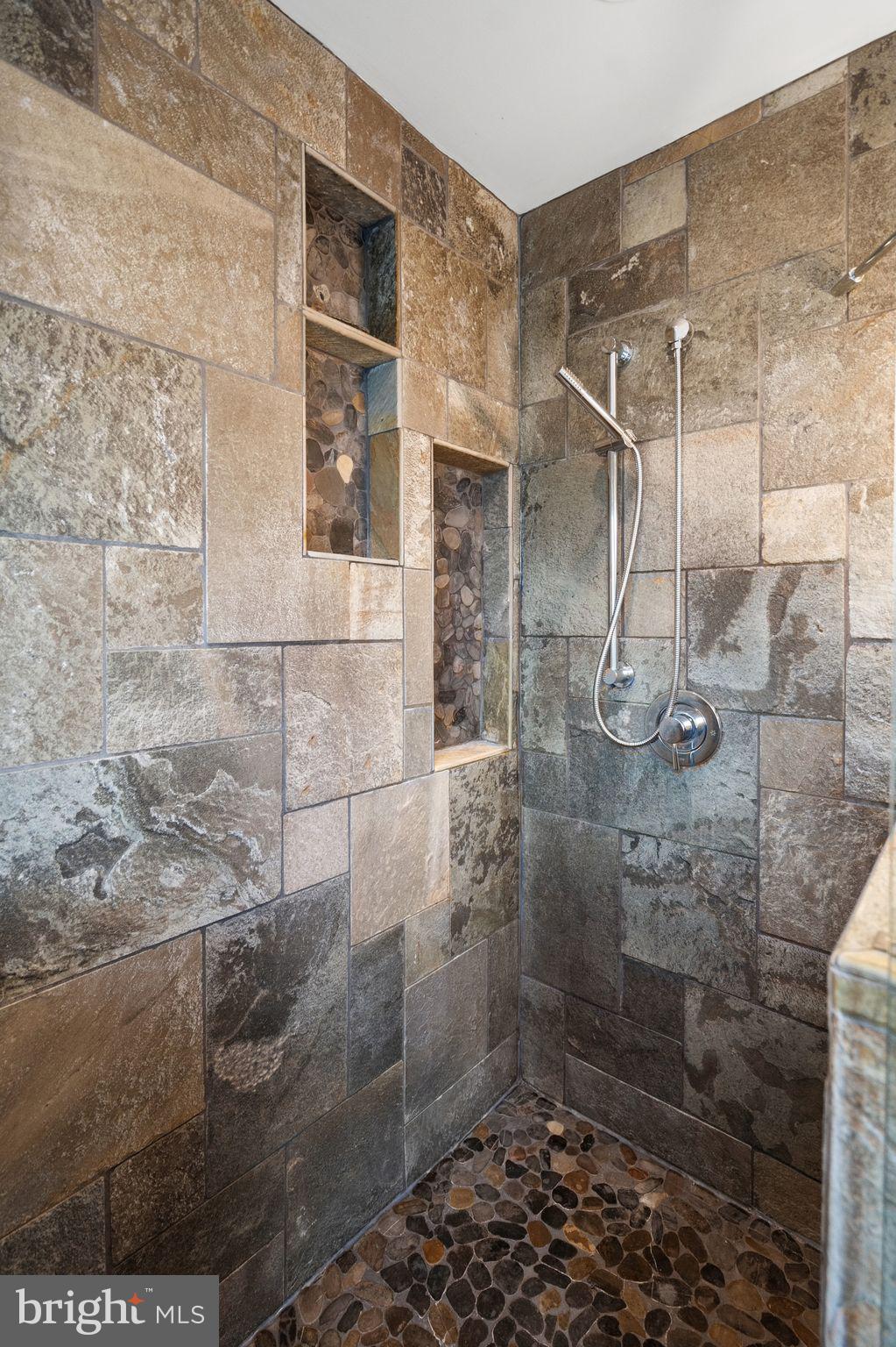 WELLINGTON/CLOVERHILL - Residential