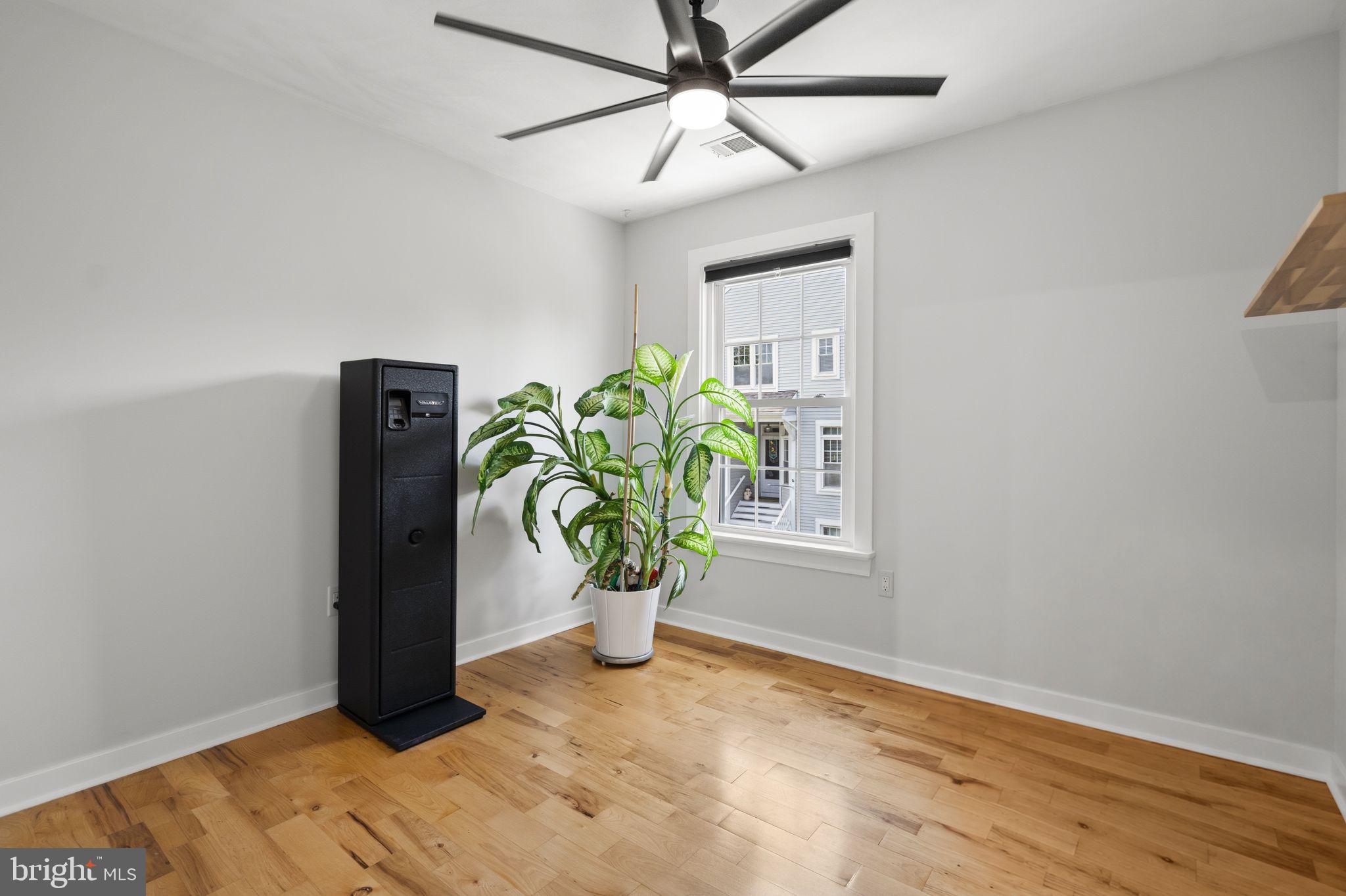 WELLINGTON/CLOVERHILL - Residential
