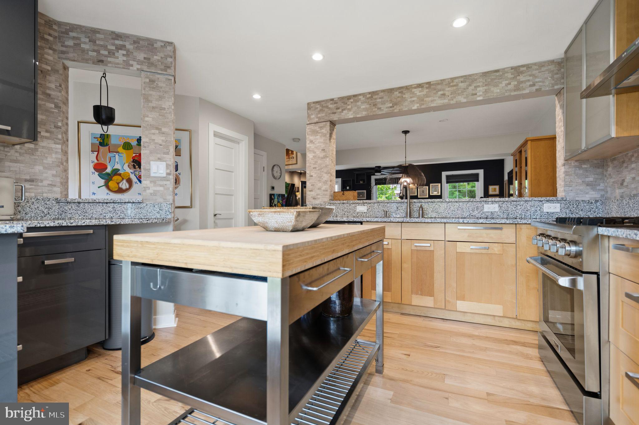 WELLINGTON/CLOVERHILL - Residential