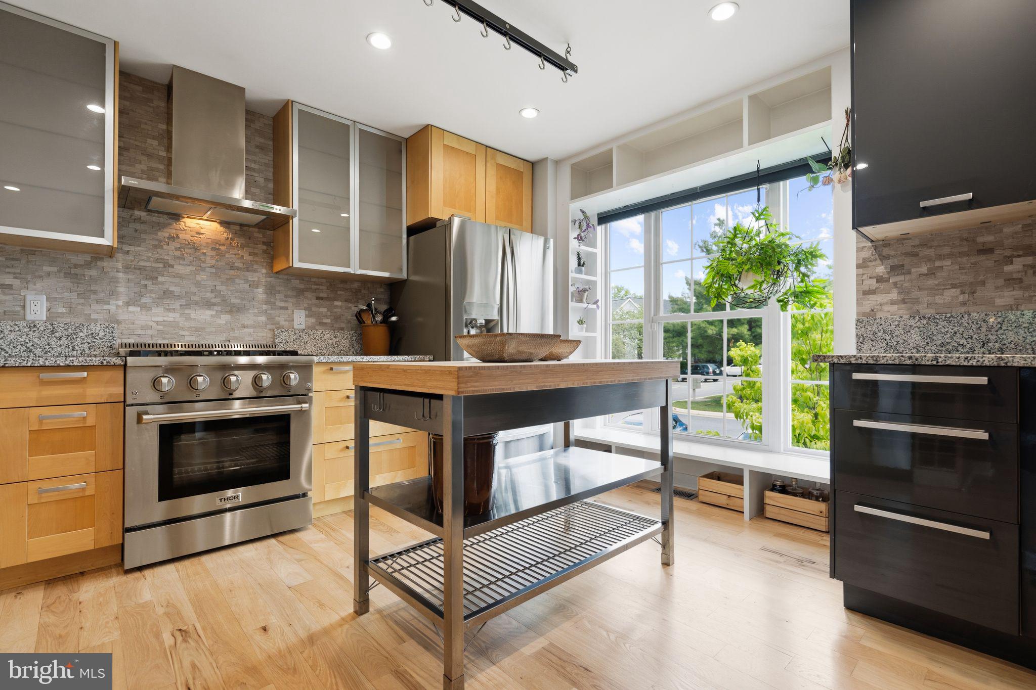 WELLINGTON/CLOVERHILL - Residential