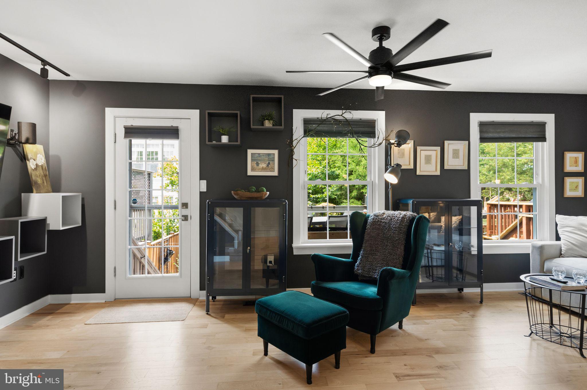 WELLINGTON/CLOVERHILL - Residential