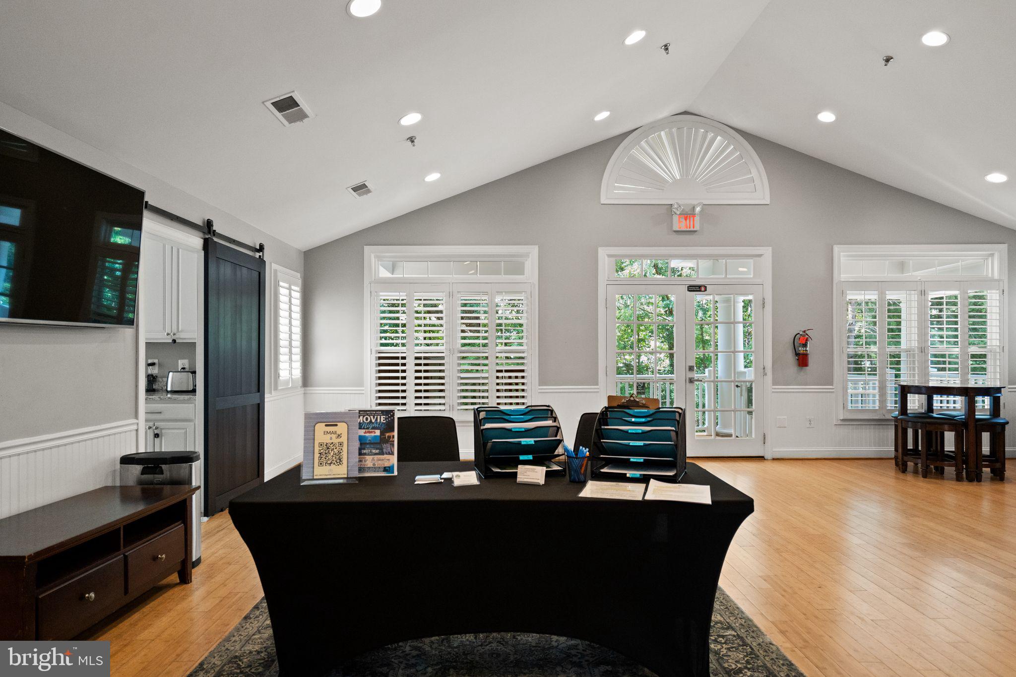 WELLINGTON/CLOVERHILL - Residential