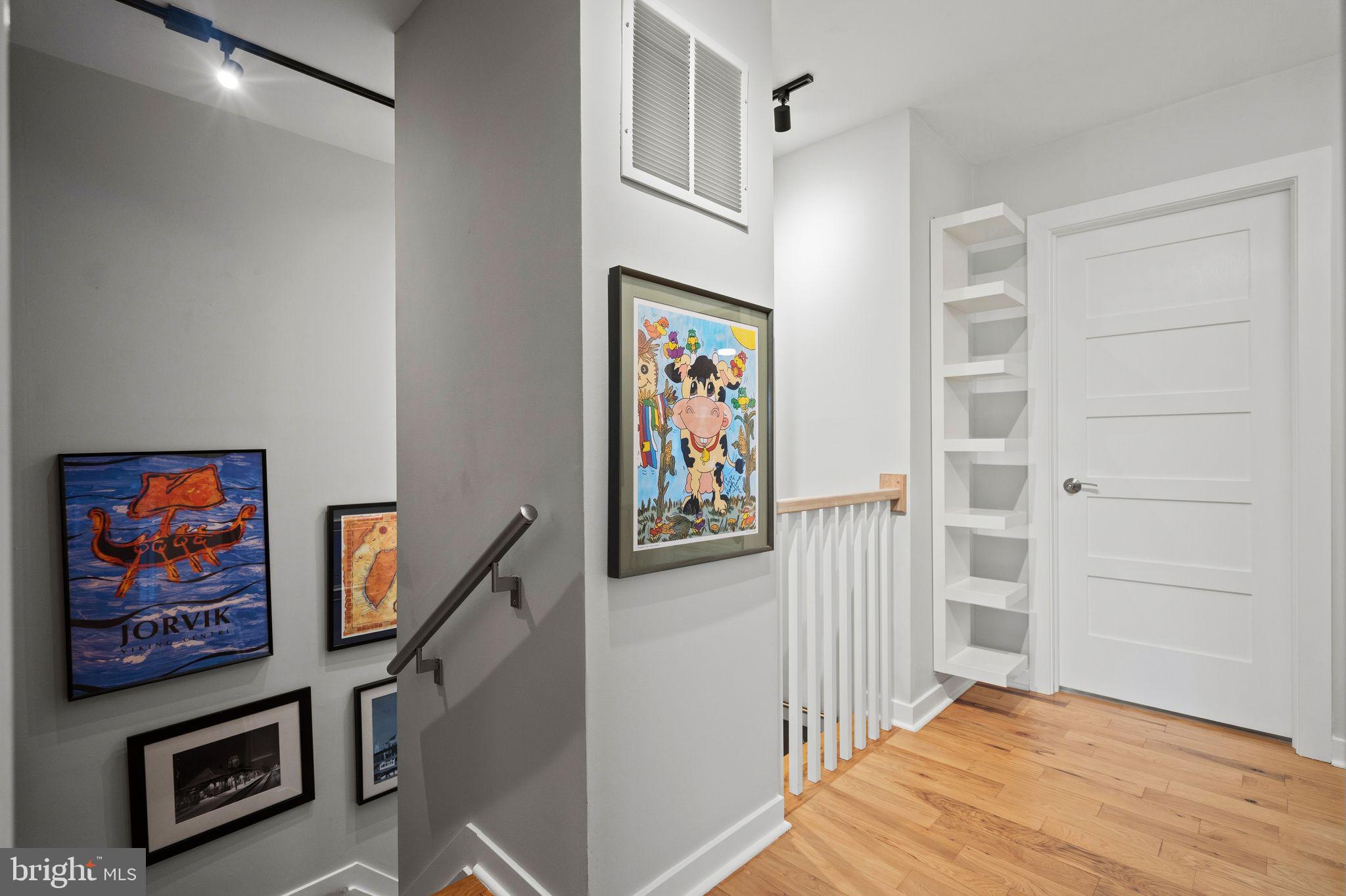 WELLINGTON/CLOVERHILL - Residential