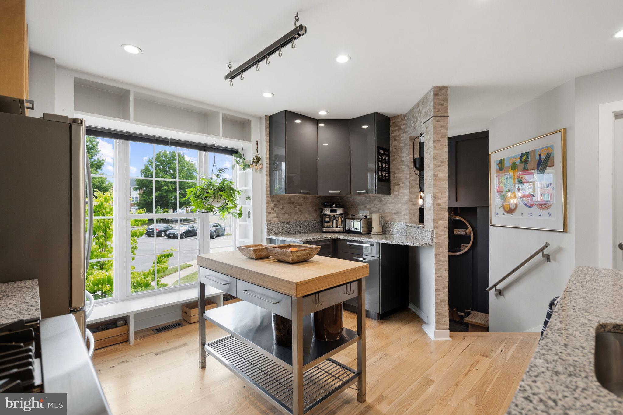 WELLINGTON/CLOVERHILL - Residential