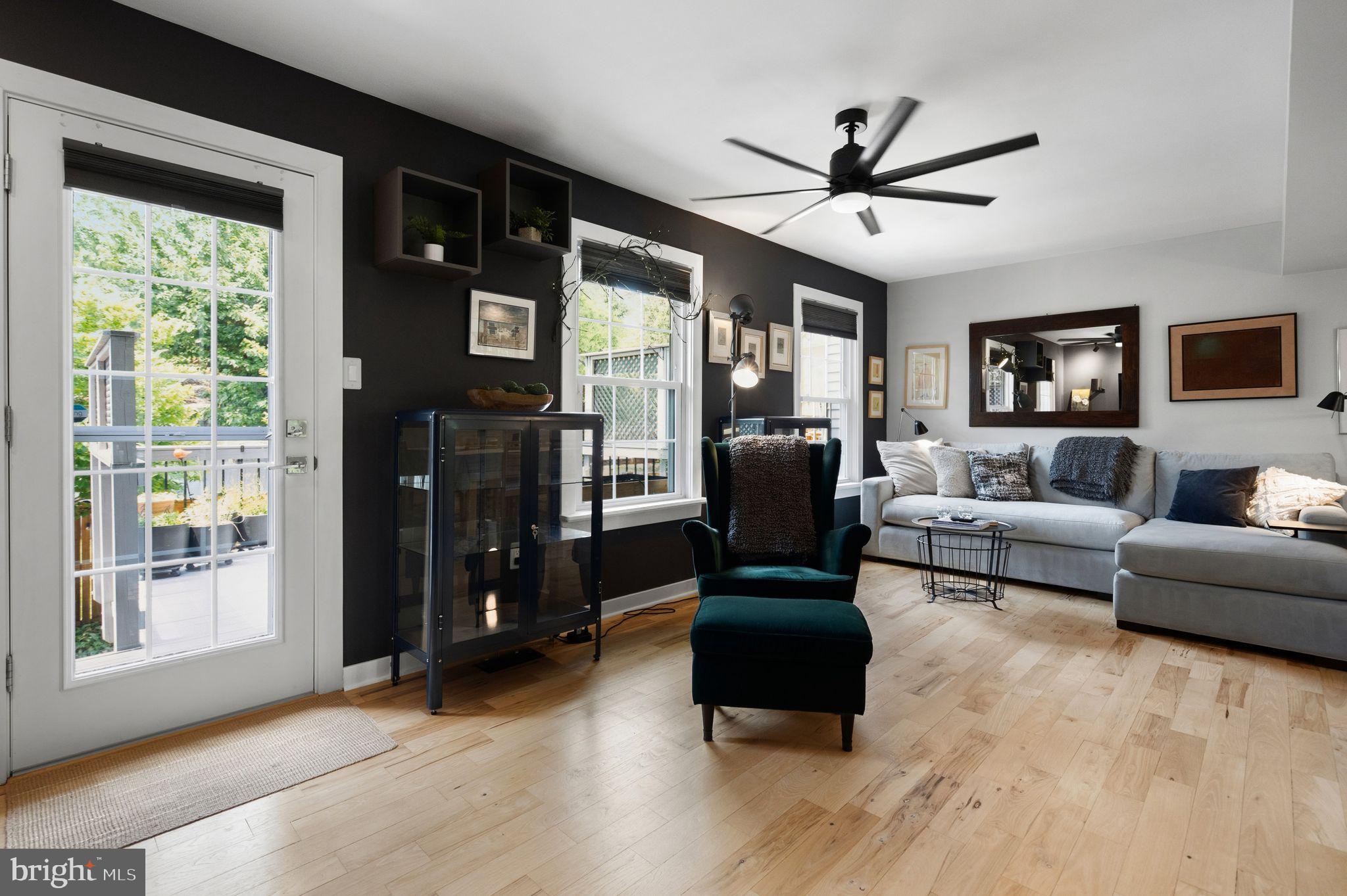 WELLINGTON/CLOVERHILL - Residential