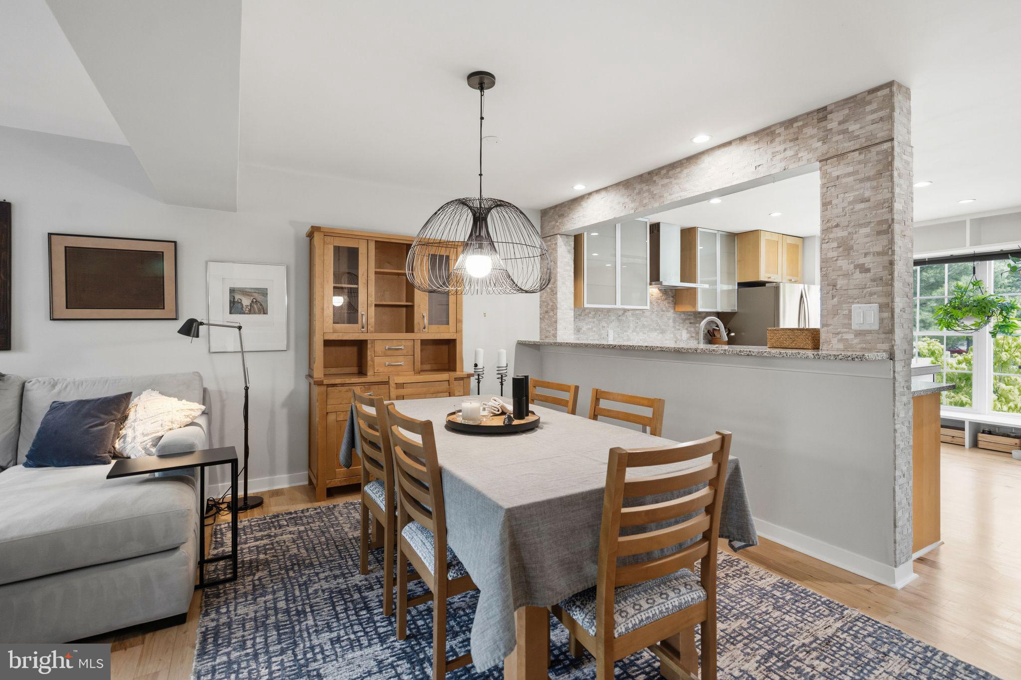 WELLINGTON/CLOVERHILL - Residential