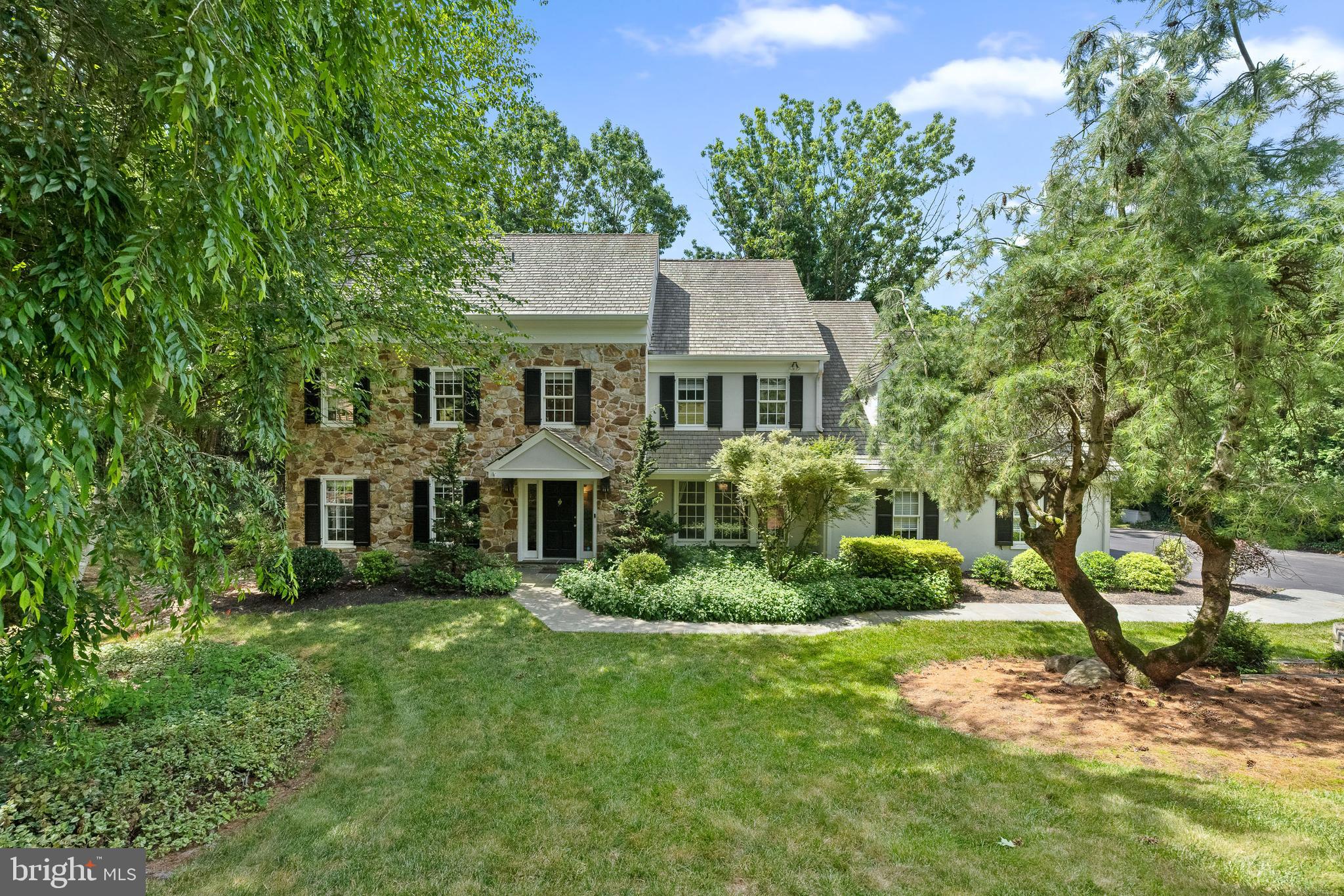 RAVENSCLIFF - Residential