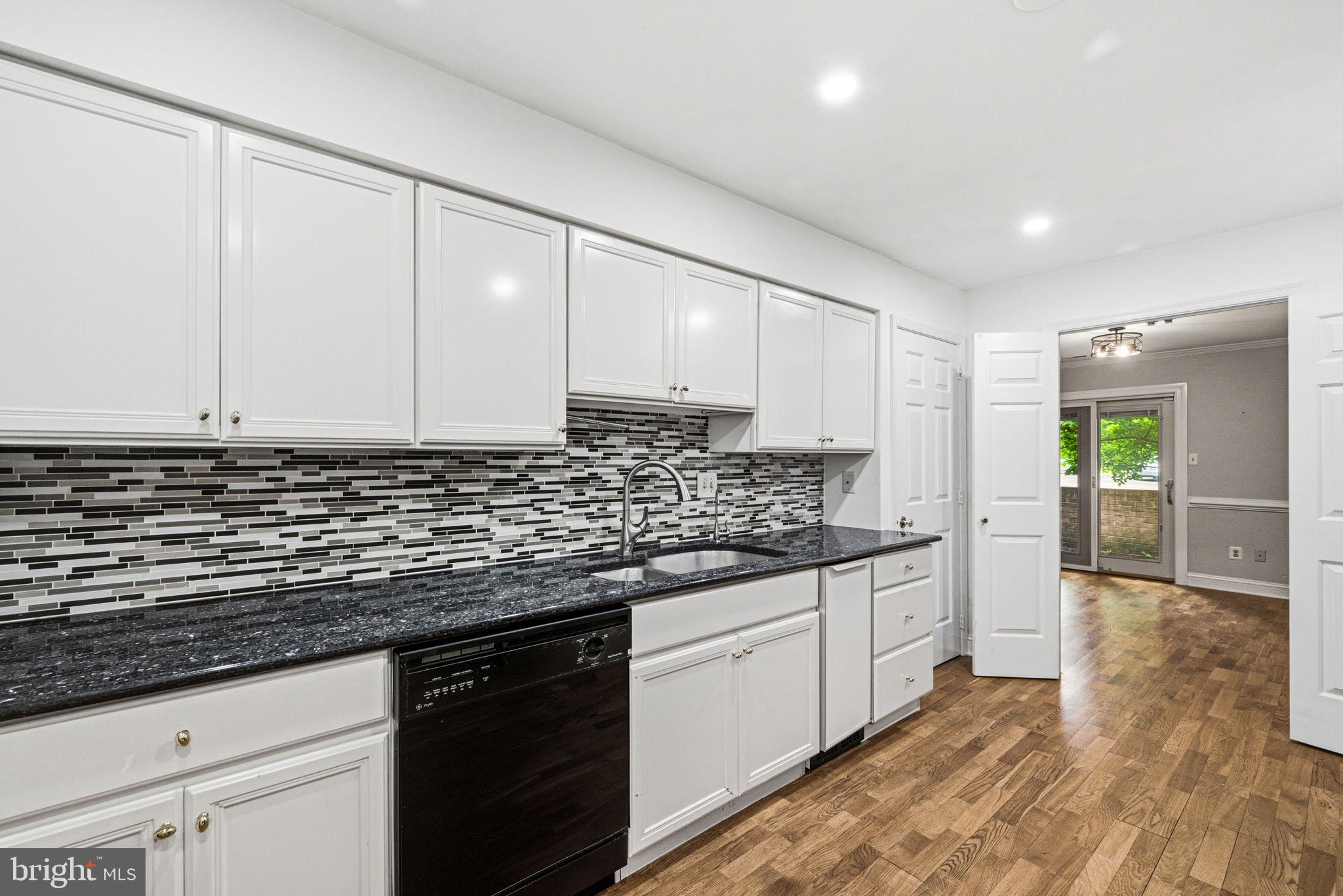 PAOLI WOODS - Residential