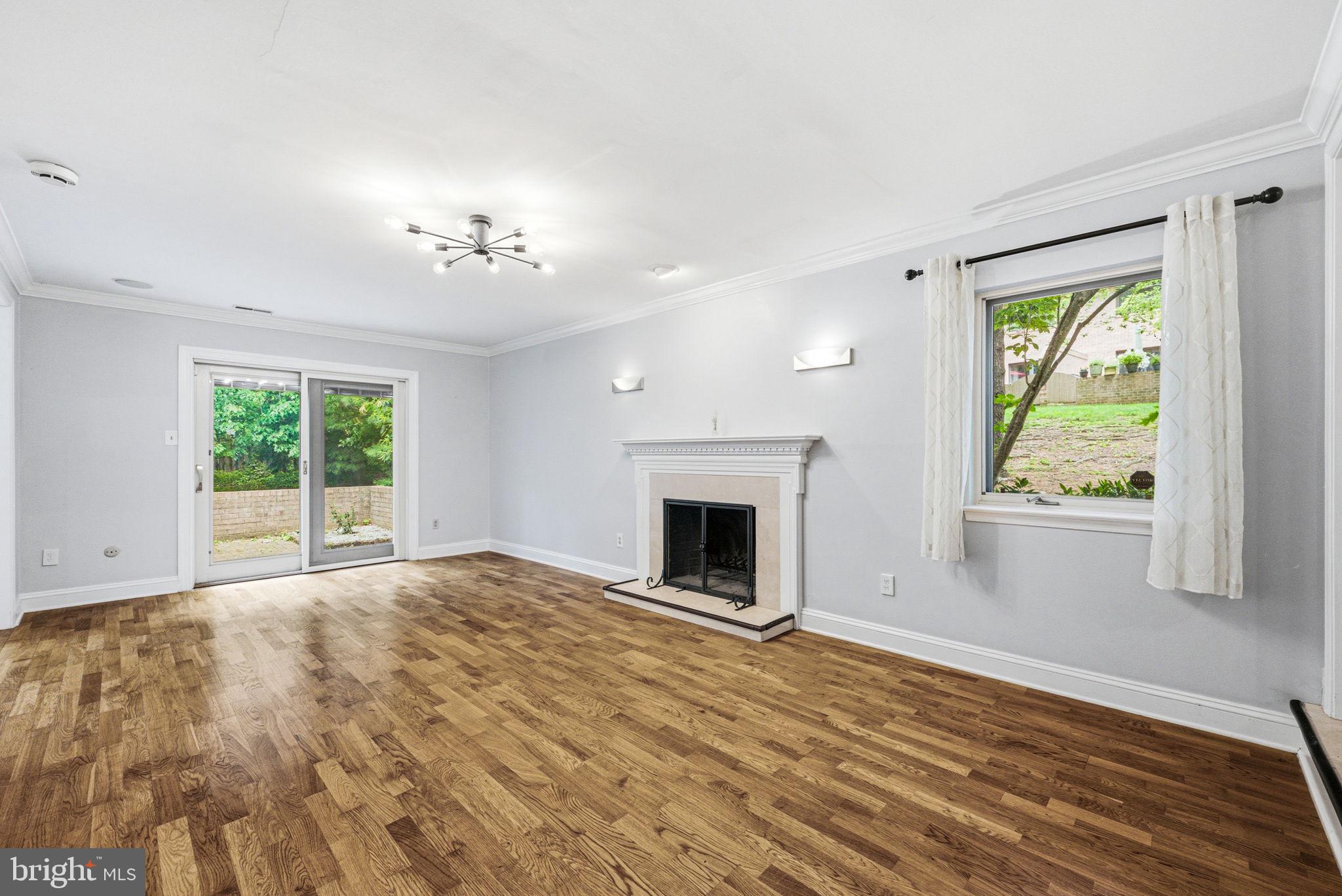 PAOLI WOODS - Residential