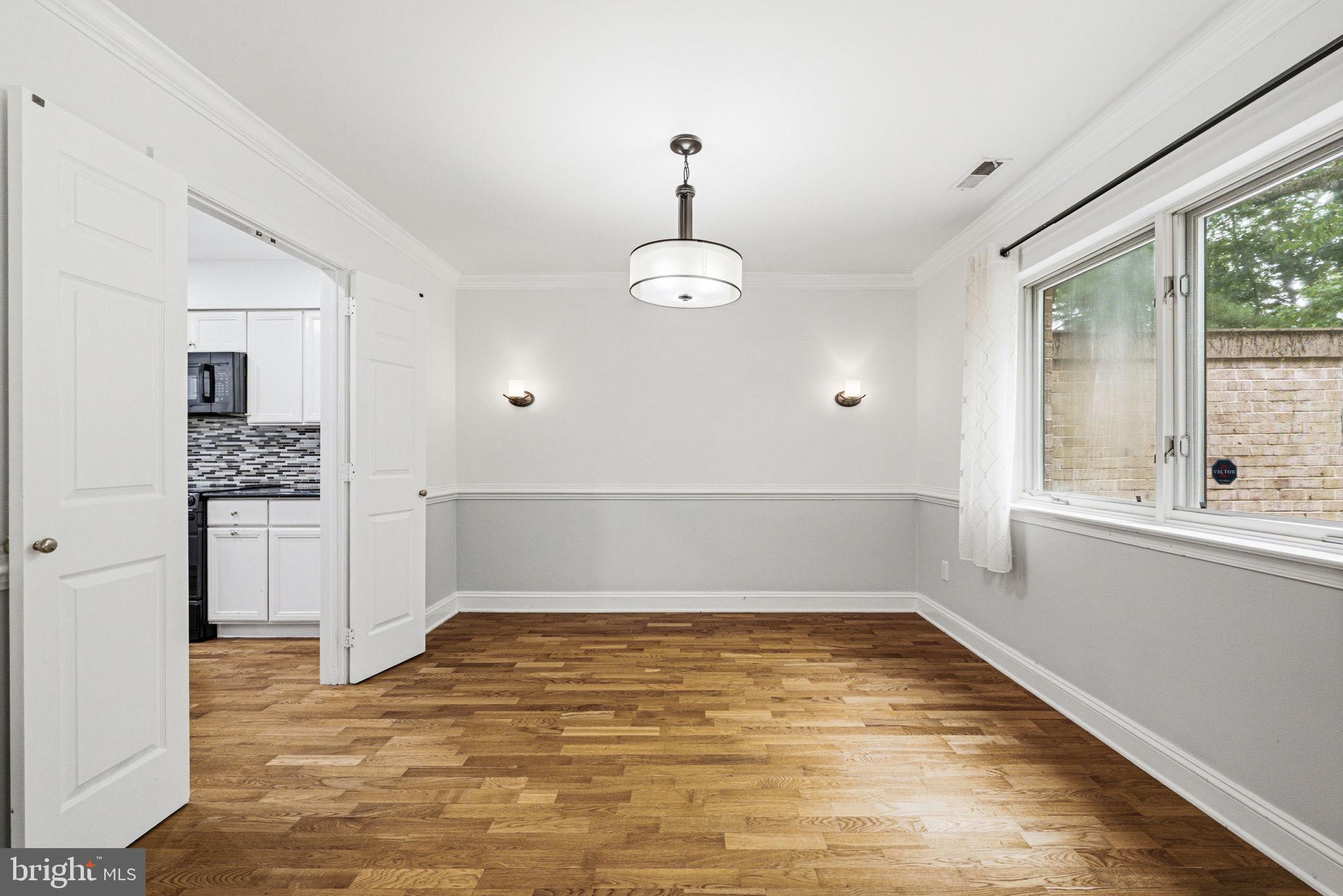 PAOLI WOODS - Residential