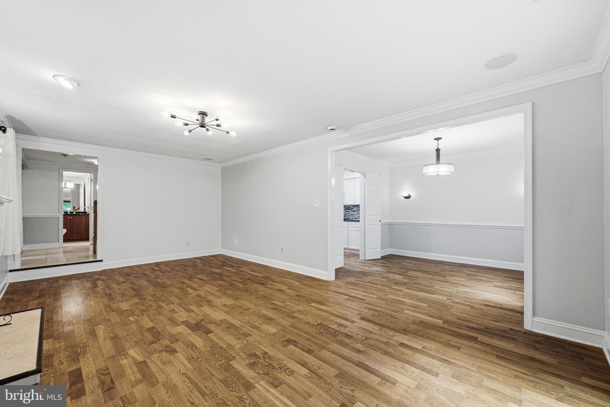 PAOLI WOODS - Residential