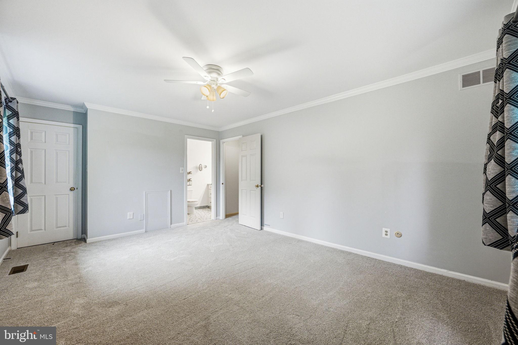 PAOLI WOODS - Residential