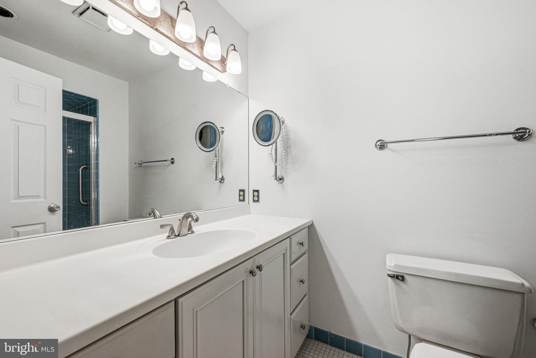 PAOLI WOODS - Residential