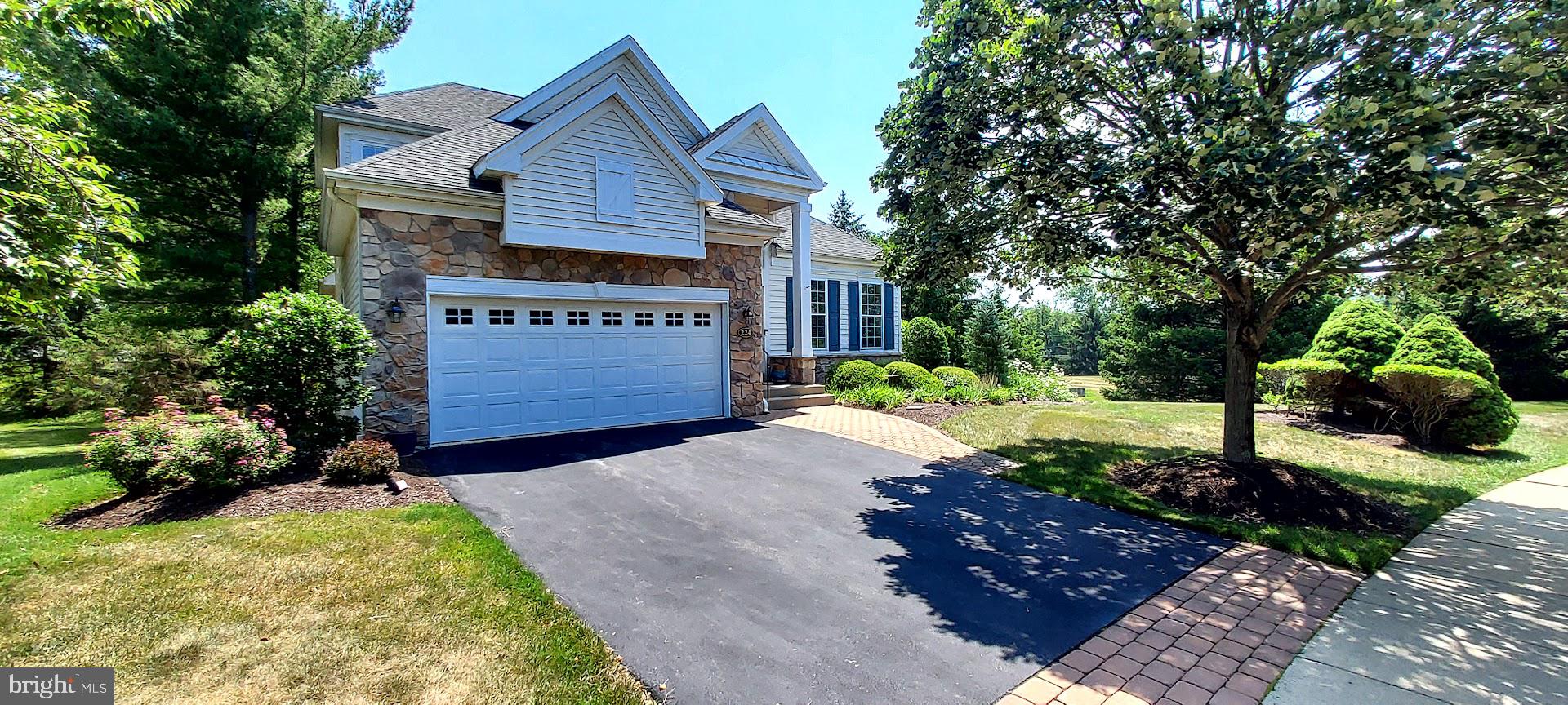 FOX RUN PRESERVE - Residential