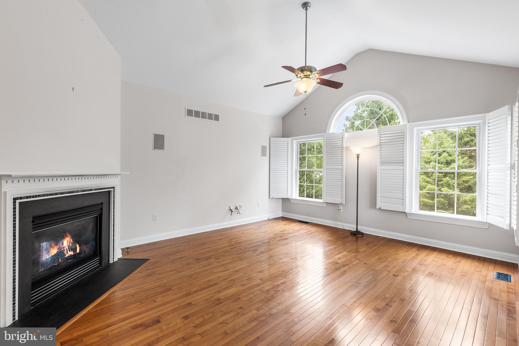 FOX RUN PRESERVE - Residential