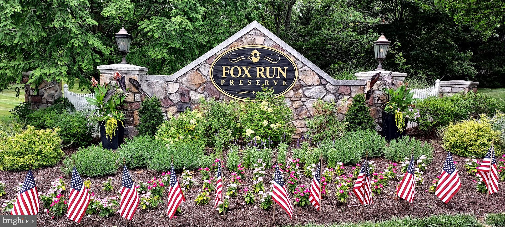 FOX RUN PRESERVE - Residential