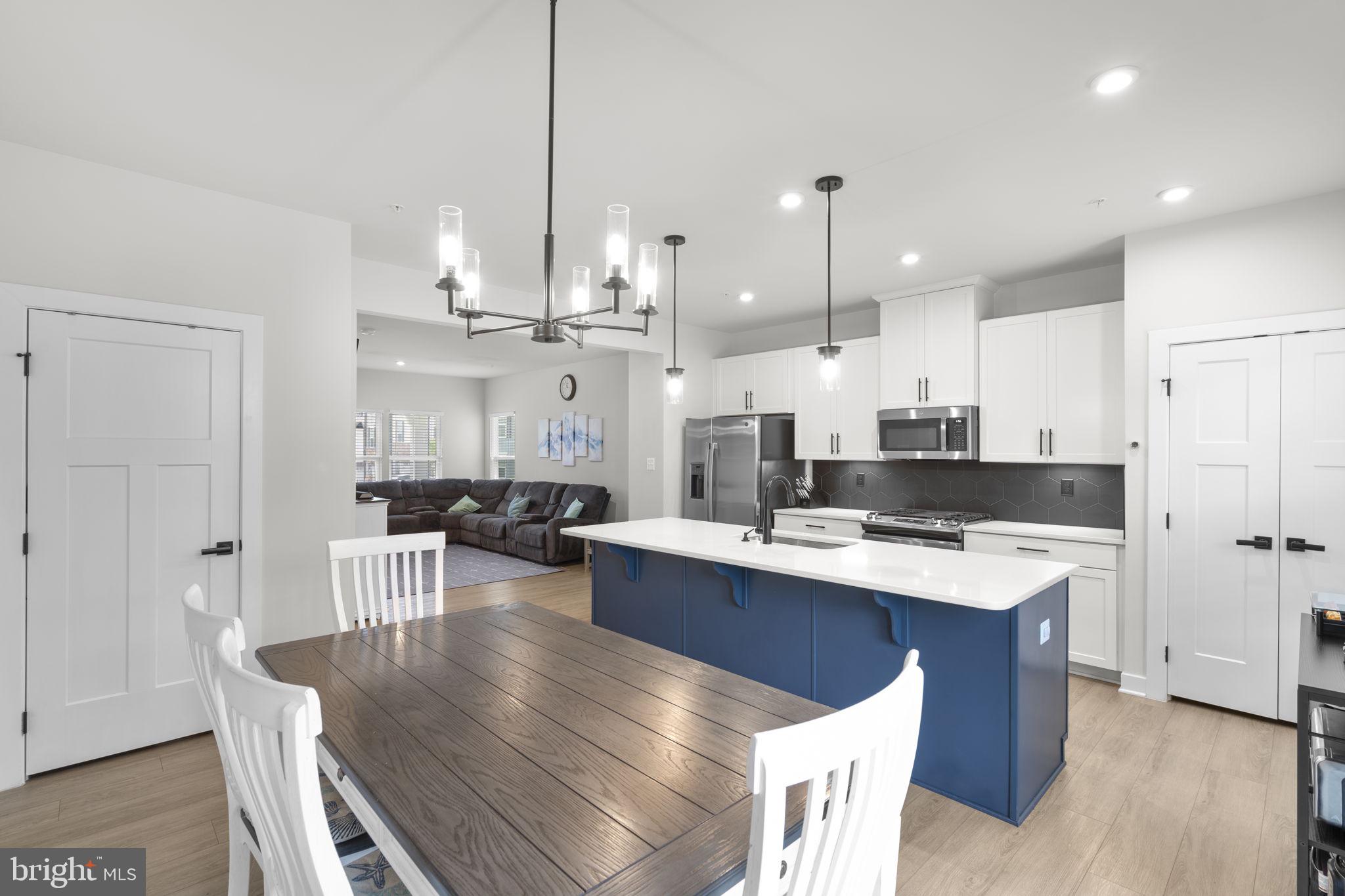 BELLE AIR TOWNHOMES - Residential