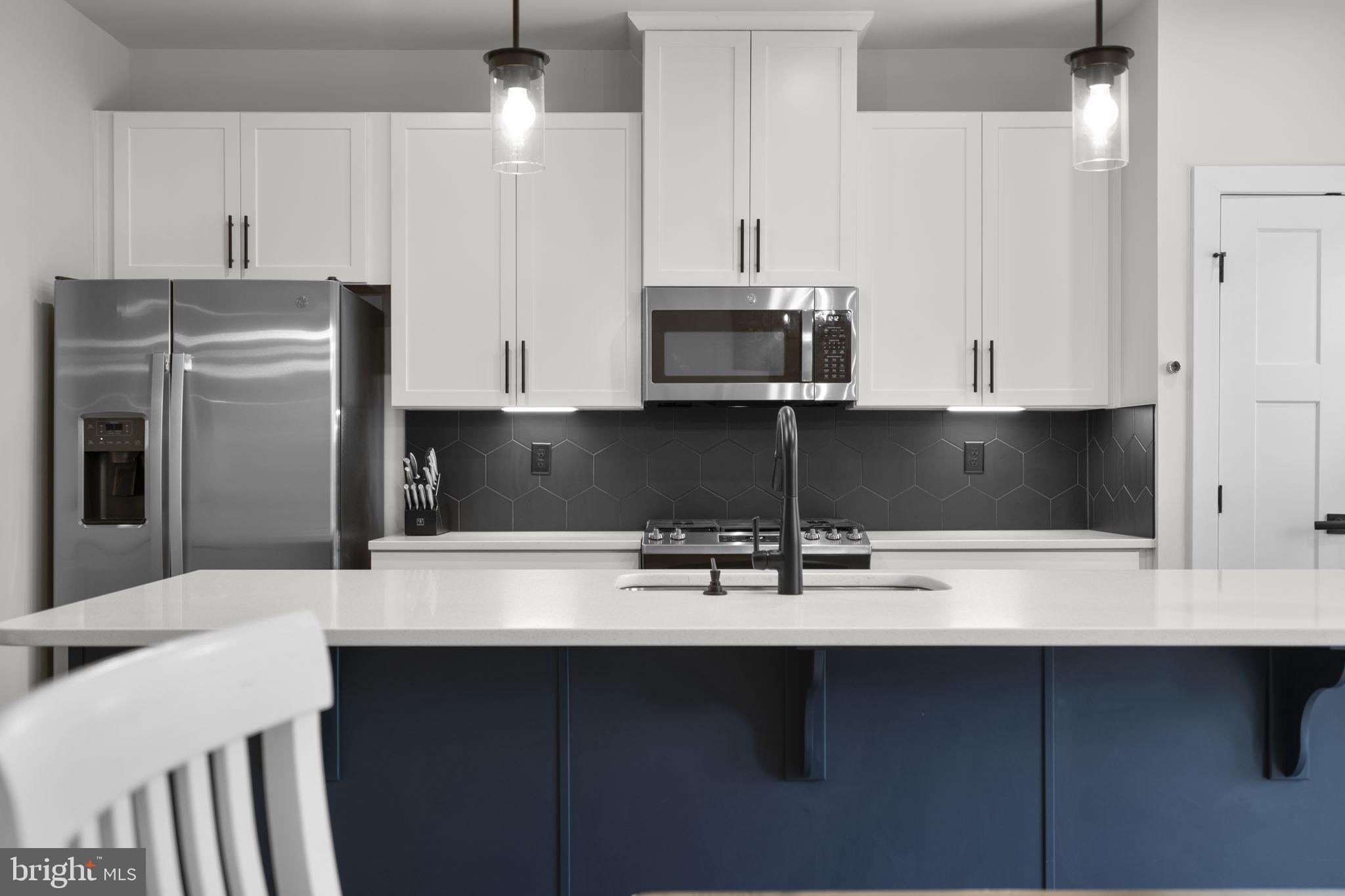 BELLE AIR TOWNHOMES - Residential