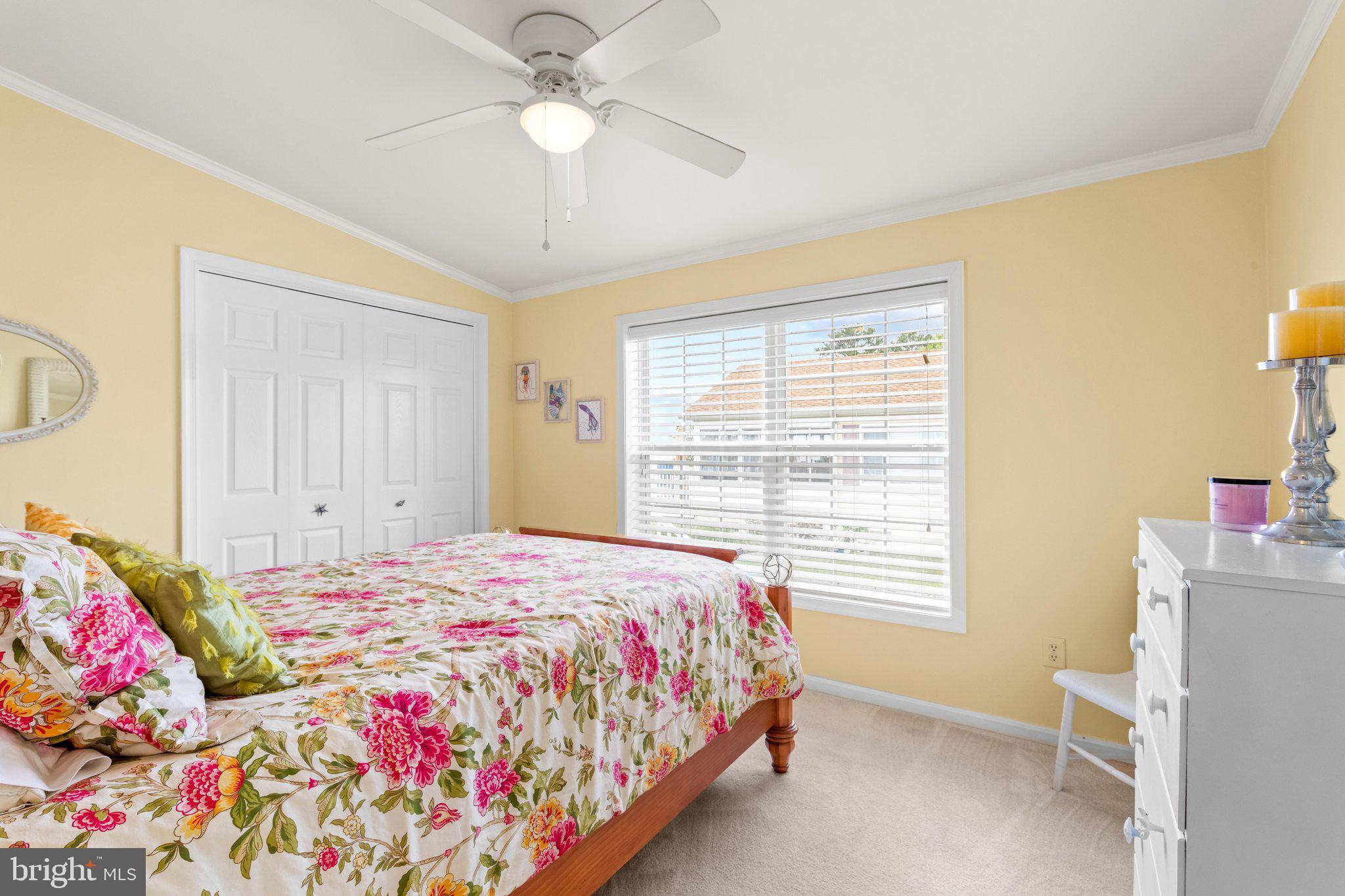 WHITE HOUSE BEACH - Residential
