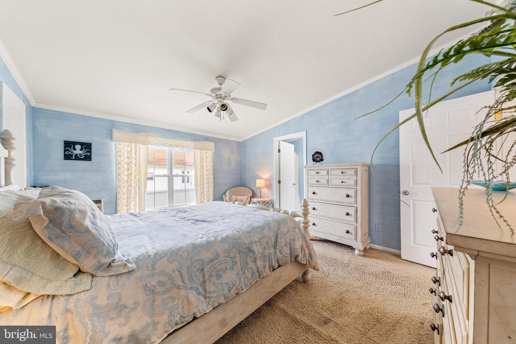 WHITE HOUSE BEACH - Residential