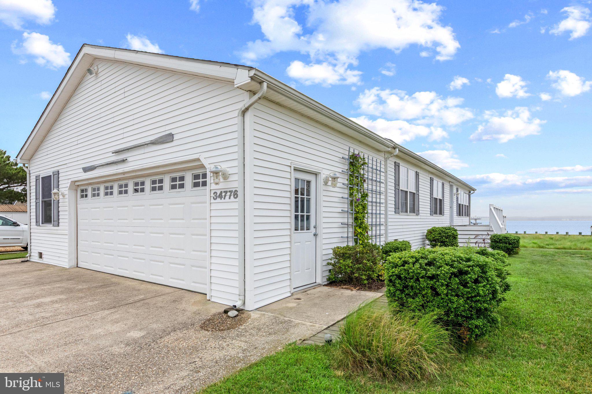WHITE HOUSE BEACH - Residential