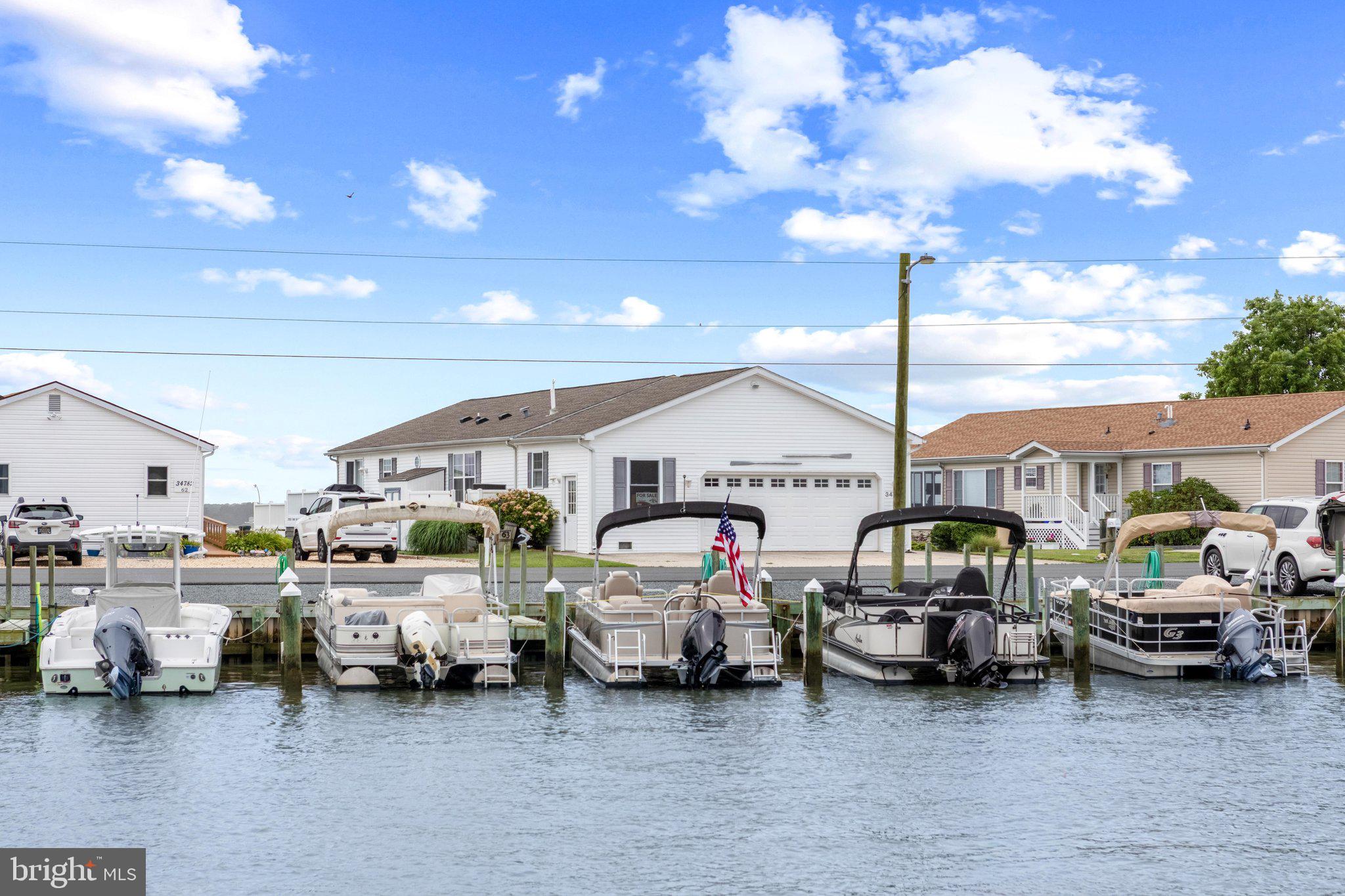 WHITE HOUSE BEACH - Residential