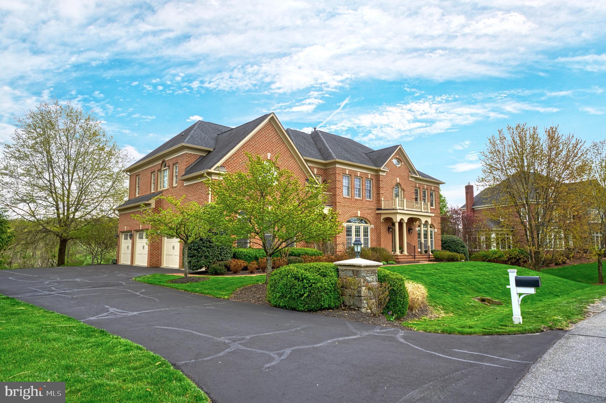 BEACON HILL - Residential