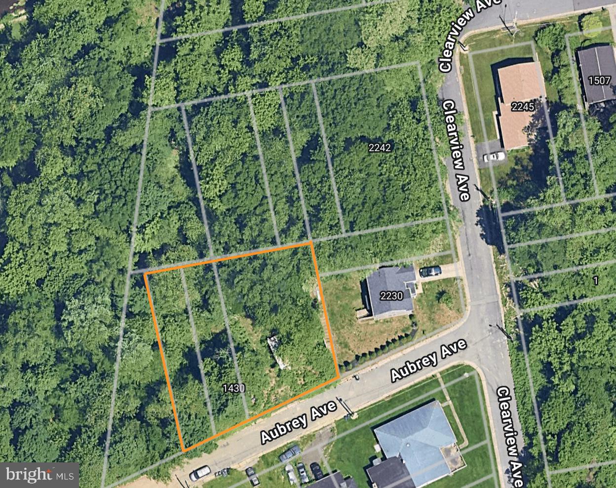 CRESTMONT - Residential