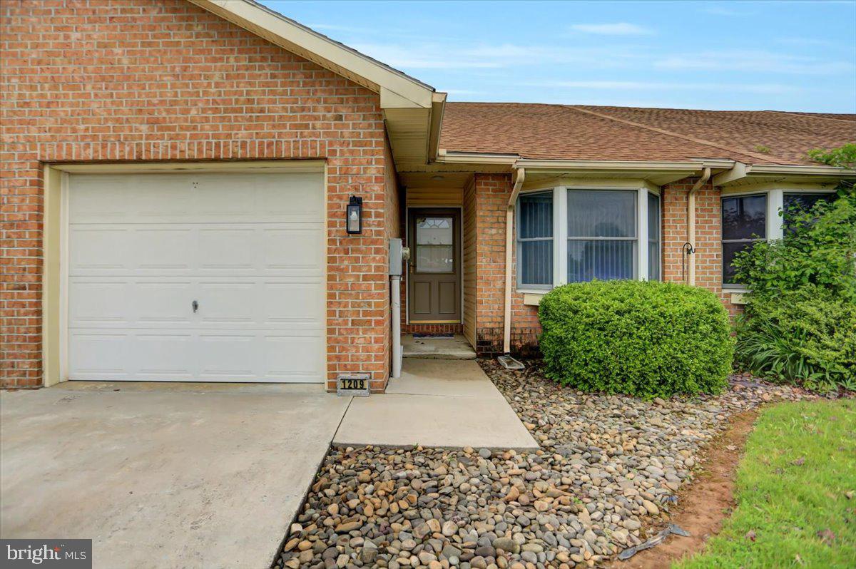 Tastefully updated  and completely move in ready one level unit available now in the Borough of Chambersburg. This elegant, open floor plan concept home offers  a large kitchen with a great size living room, 2 spacious bedrooms with walk-in closets, 2 full baths,  laundry room, 1 car garage and an extra storage room off of your private back porch from which you can admire beautiful views of the mountains. 
Some of the updates include: granite countertops, stainless steal kitchen appliances, light fixtures, new flooring throughout, fresh paint.
Conveniently located, minutes to grocery, medical facilities, Rt 11, Rt 30 and I81. 
Call to schedule your personal tour to appreciate all that it has to offer.