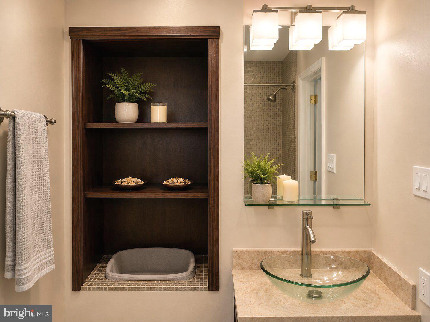THE ELIZABETH - Residential
