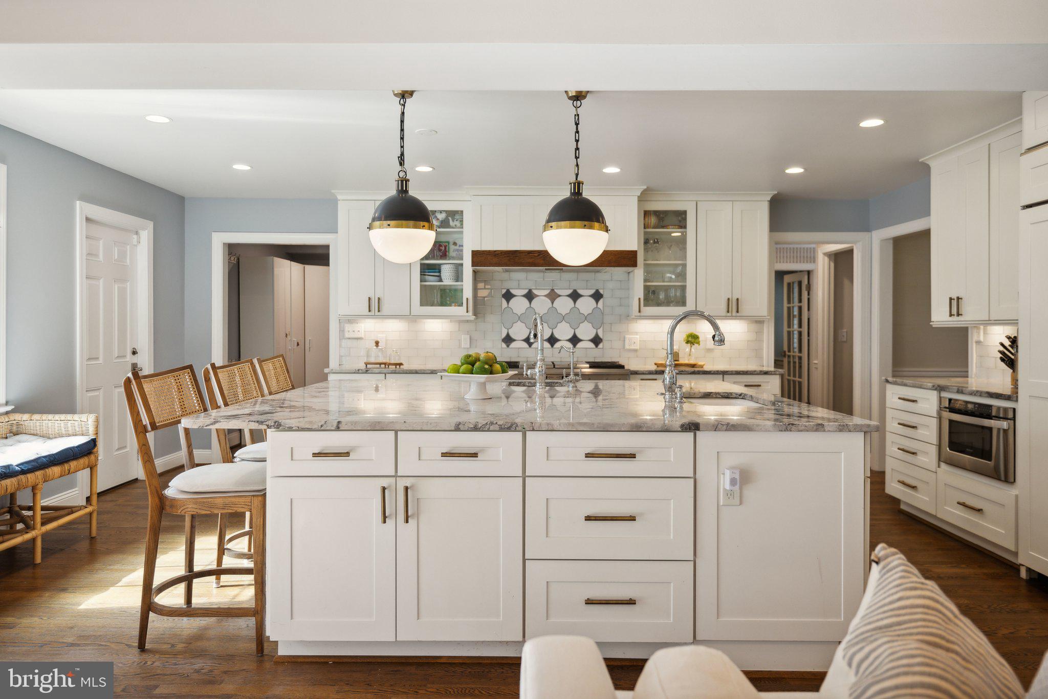 RIVER FALLS - Residential