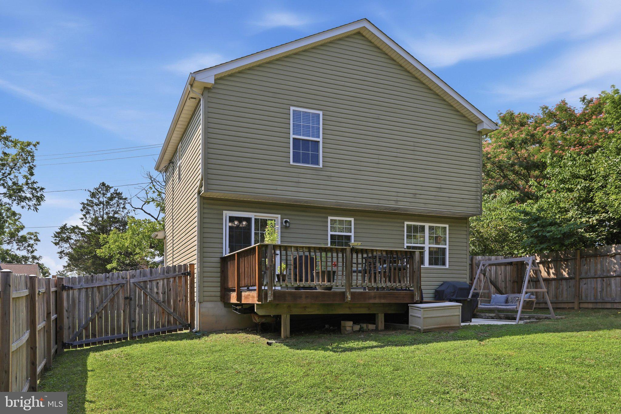 TOWN OF STRASBURG - Residential