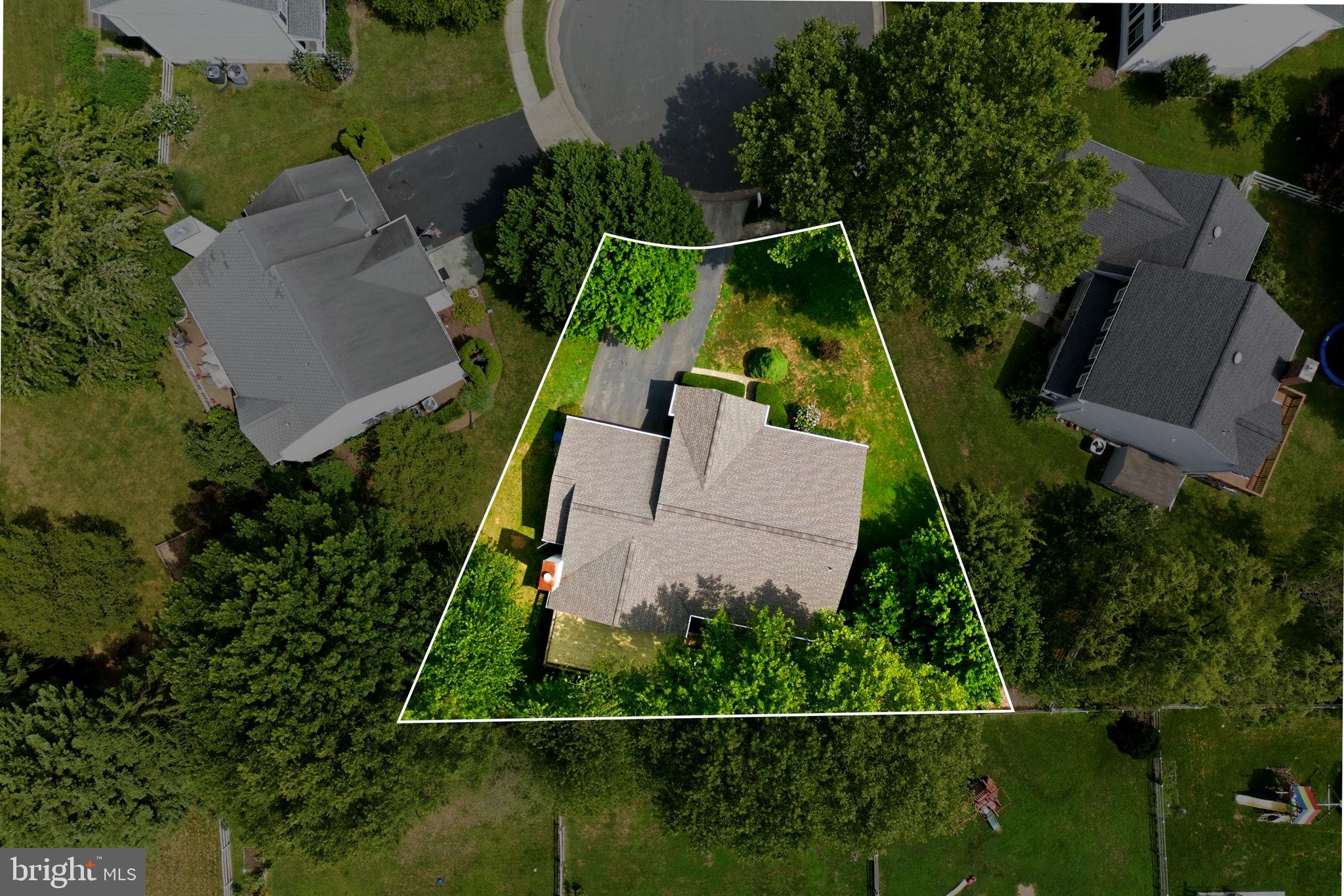 ROUND HILL - Residential
