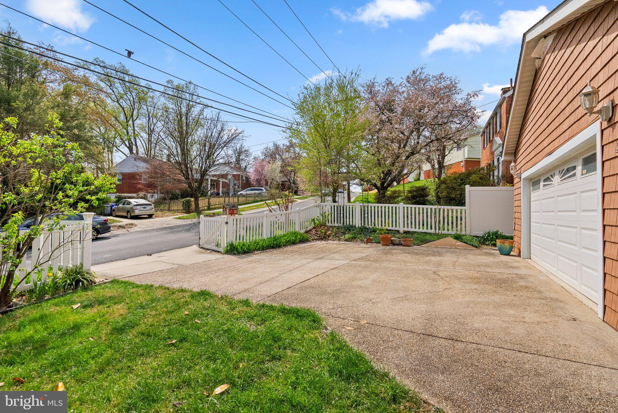 MCKENNEY HILLS - Residential