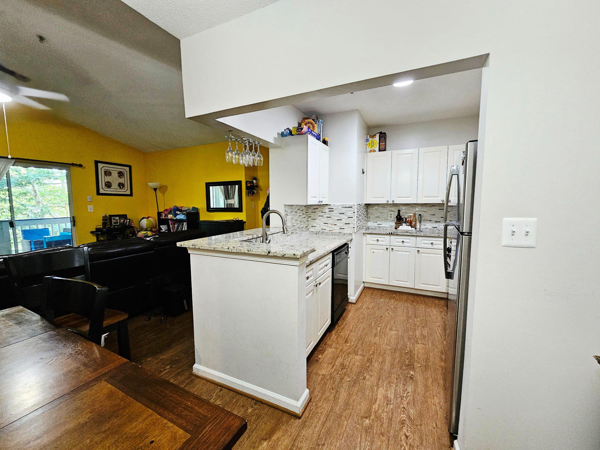 SOUTHGLEN AT UNIVERSITY CENTER - Residential