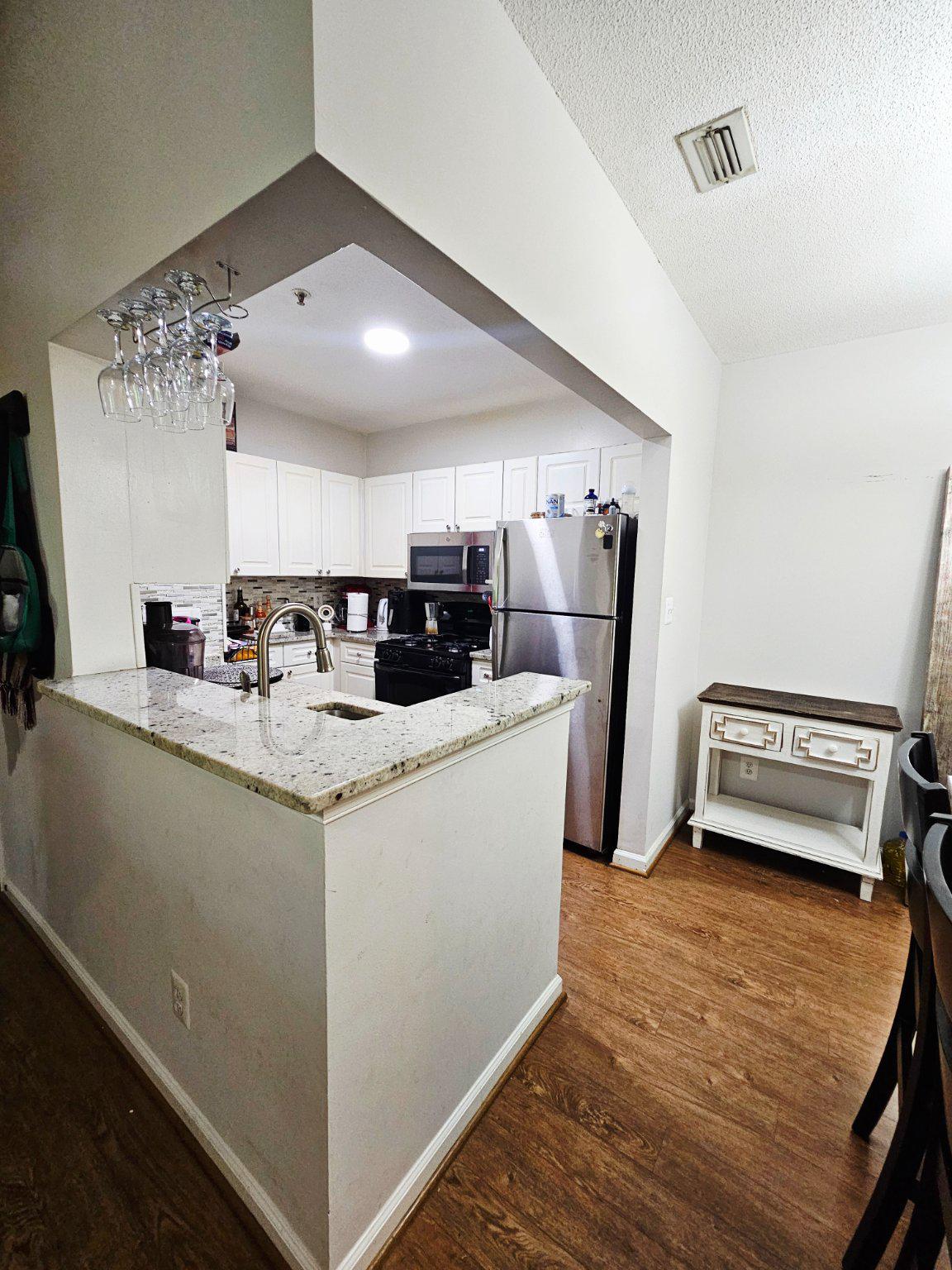 SOUTHGLEN AT UNIVERSITY CENTER - Residential