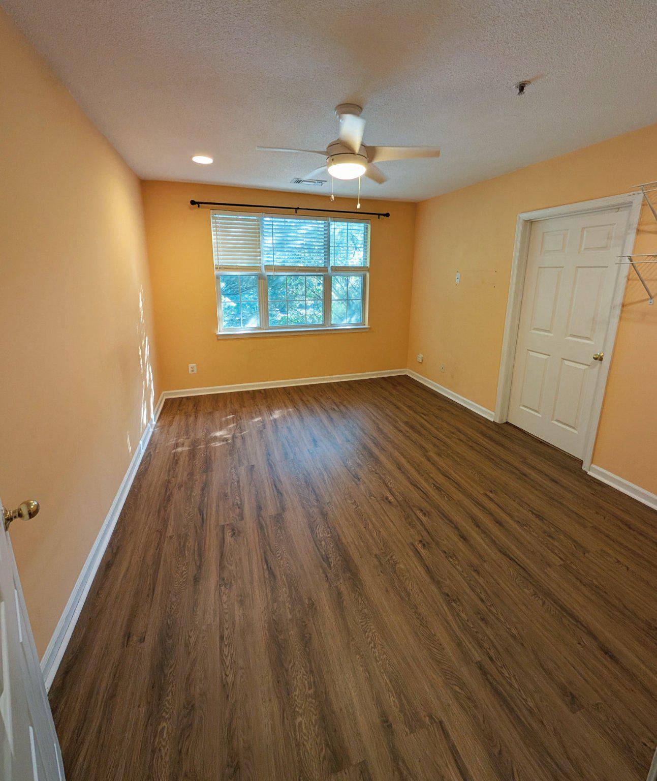 SOUTHGLEN AT UNIVERSITY CENTER - Residential