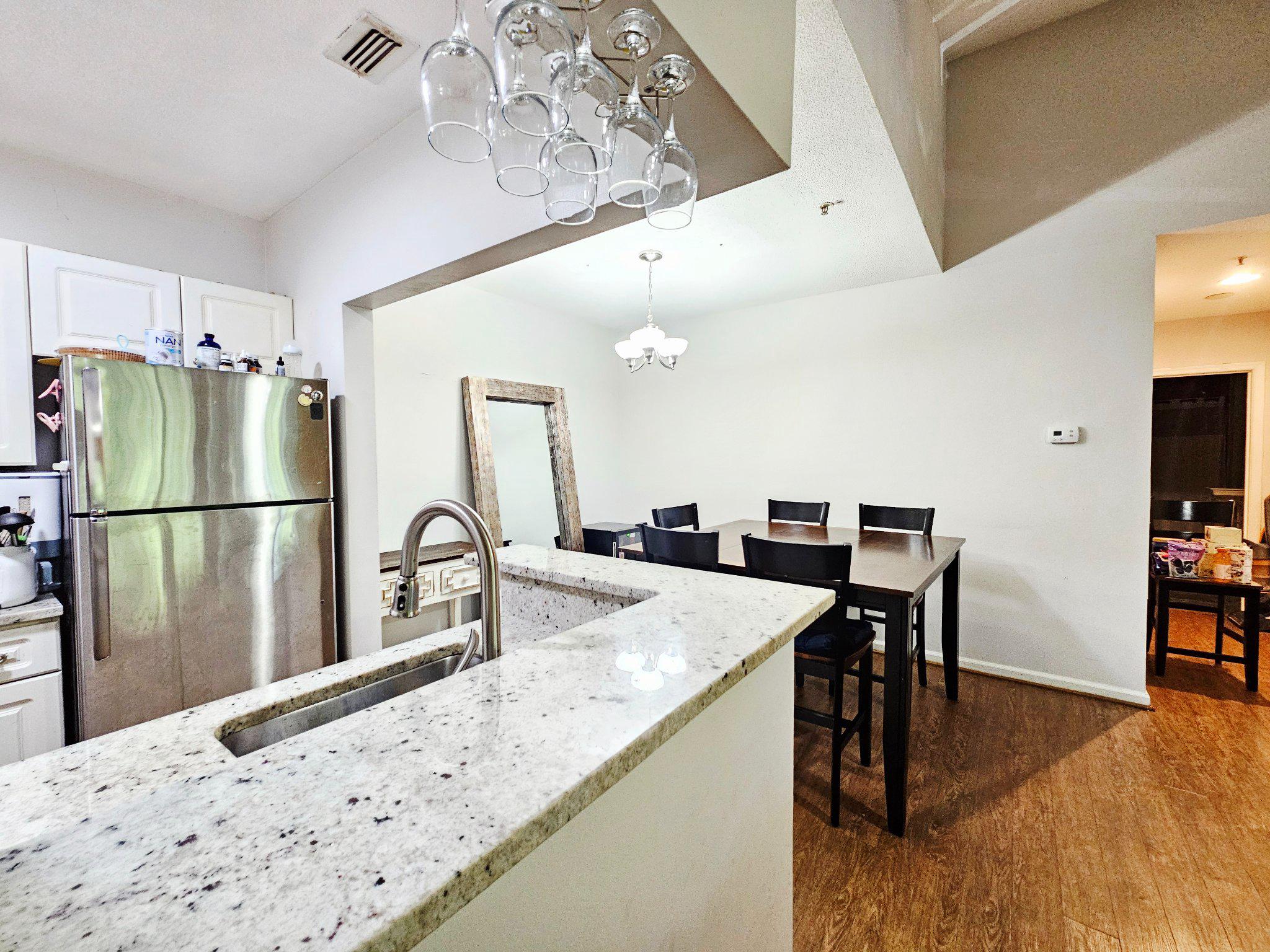 SOUTHGLEN AT UNIVERSITY CENTER - Residential