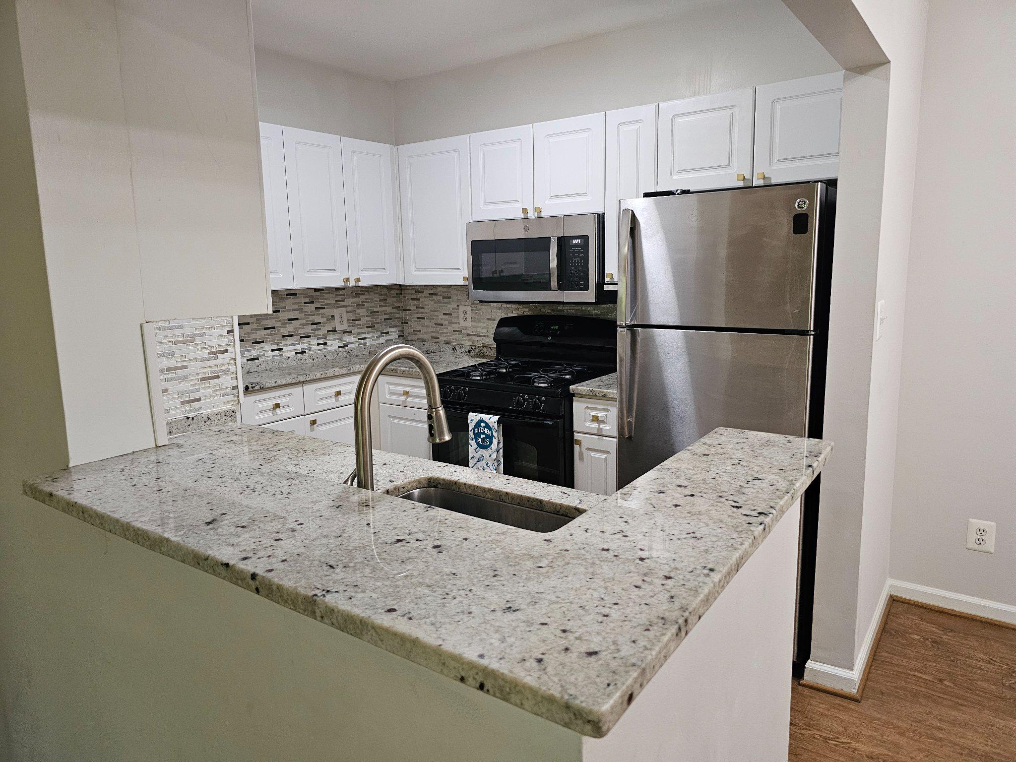 SOUTHGLEN AT UNIVERSITY CENTER - Residential