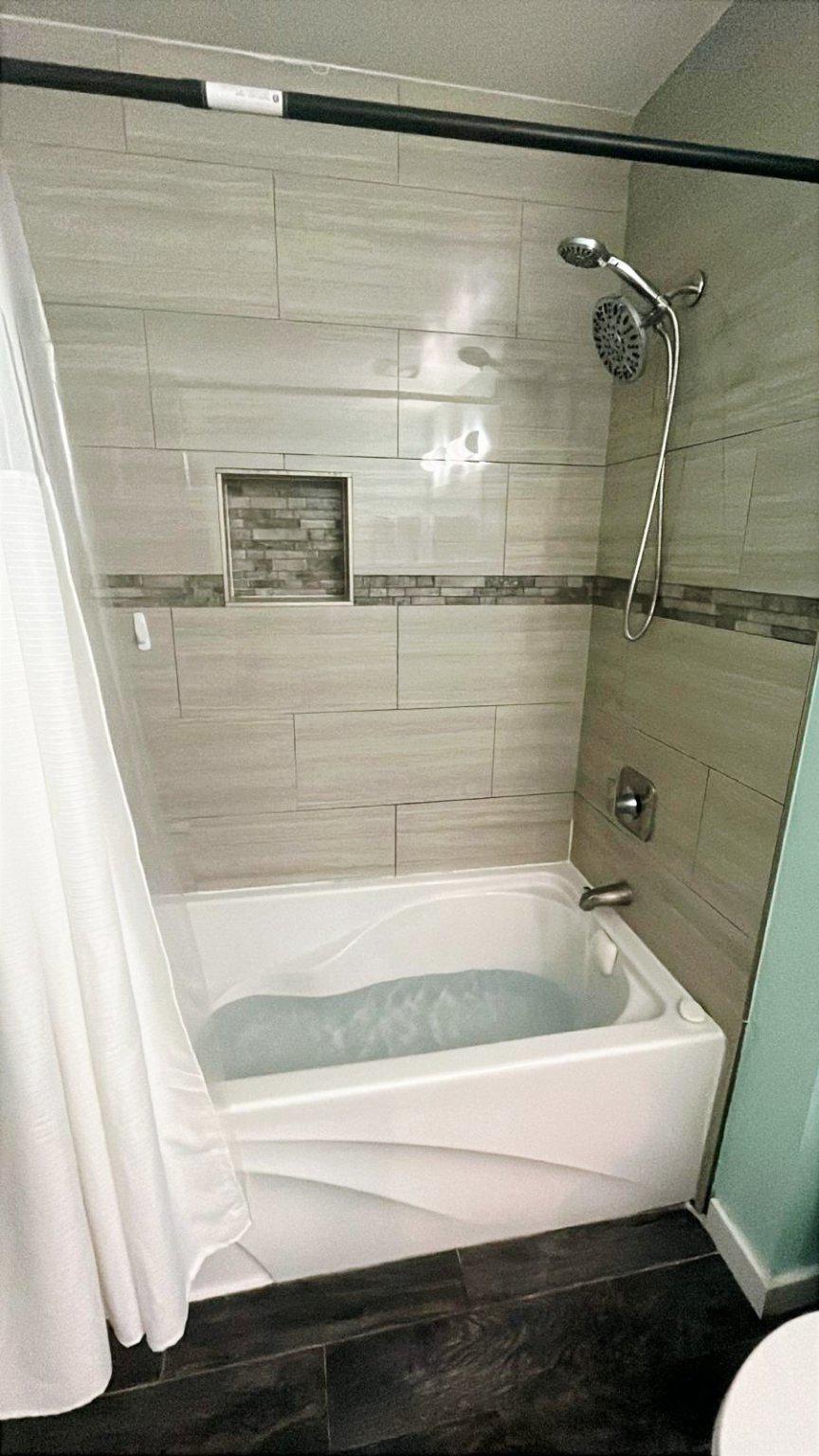 SOUTHGLEN AT UNIVERSITY CENTER - Residential