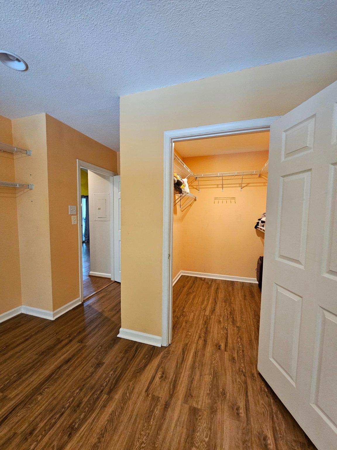 SOUTHGLEN AT UNIVERSITY CENTER - Residential