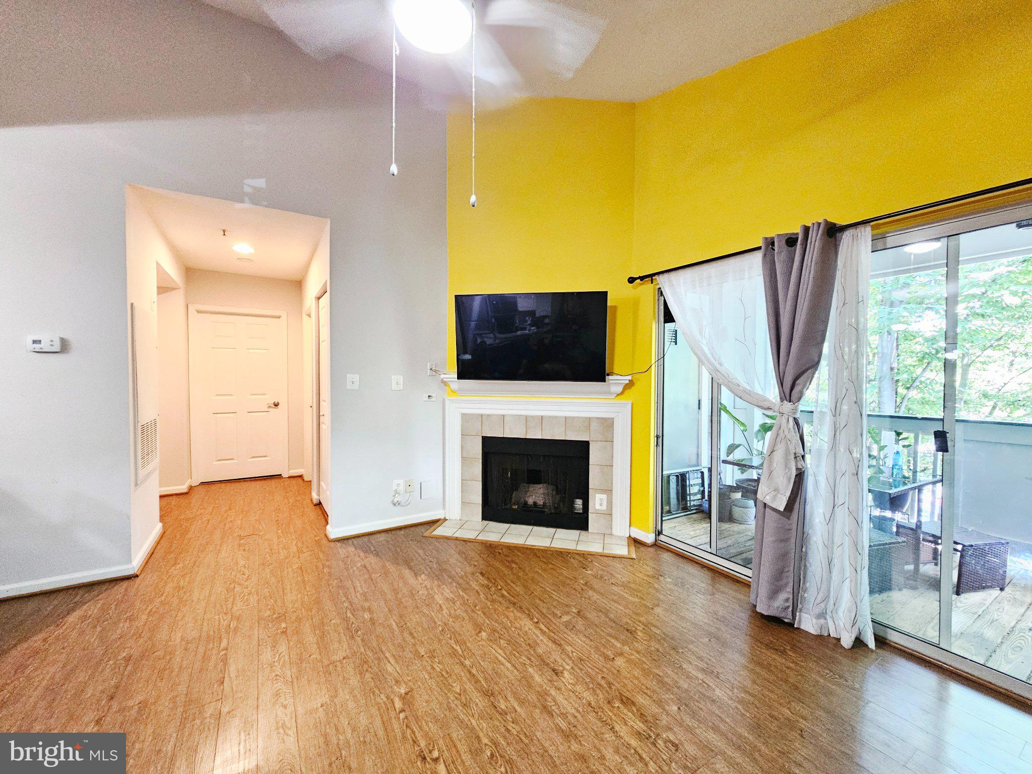 SOUTHGLEN AT UNIVERSITY CENTER - Residential